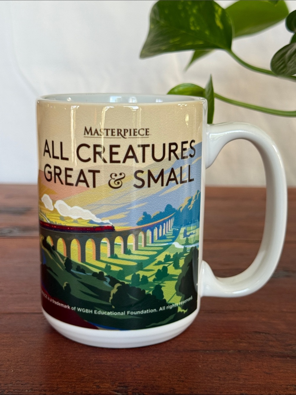 Masterpiece 'All Creatures Great & Small' Scenic Ceramic Mug - Cream & Green